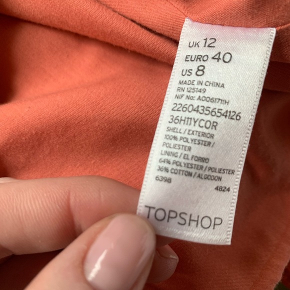 Top shop high waisted scalloped coral shorts - Picture 7 of 8